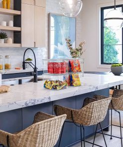 Alternative view of Plastic Bins with Lids Set (Medium)