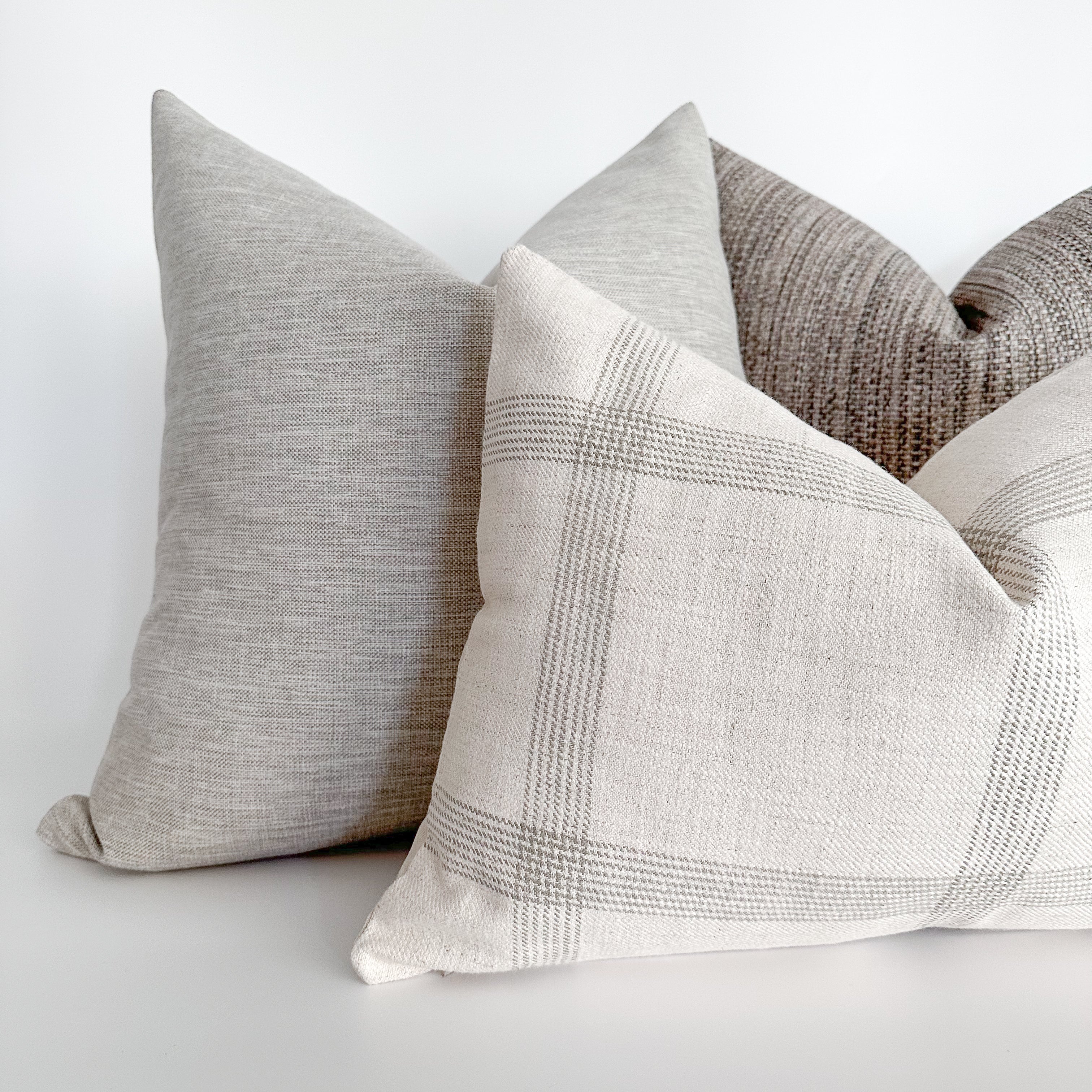 Sandhill Gray Pillow Cover Set - Image 2